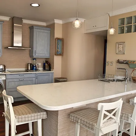 Flatguest - Seaside Beauty Apartment *